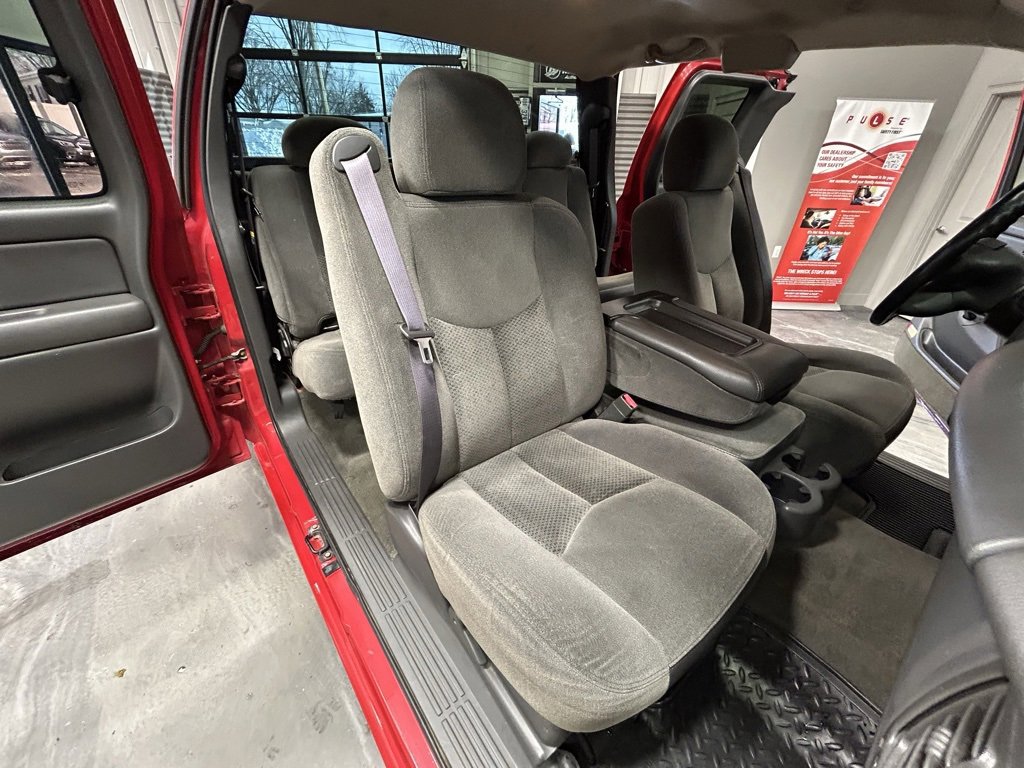 Used 2005 Chevrolet Silverado 2500 LS image 5