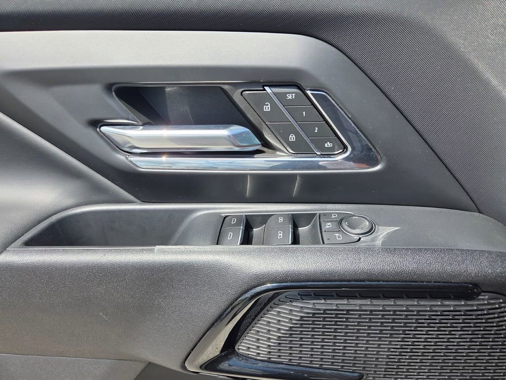 Certified 2024 Chevrolet Silverado EV RST image 22