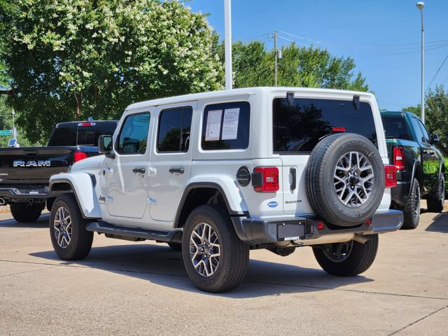 Used 2026 Jeep Wrangler Unlimited Sahara AWD/4WD image 5