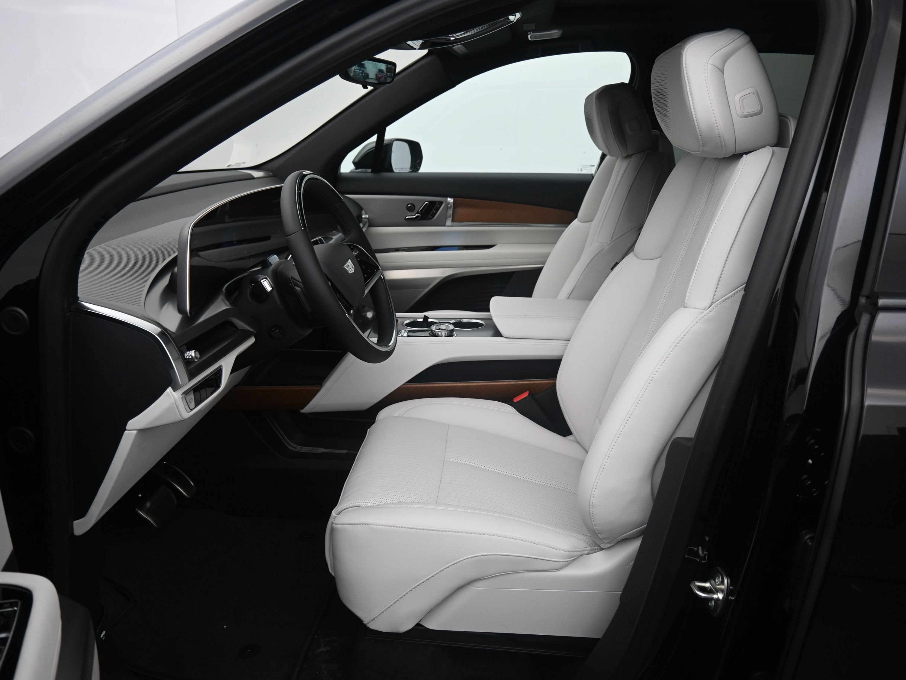 New 2026 Cadillac Vistiq Premium Luxury w/ LPO, Floor Liner Package AWD/4WD image 11