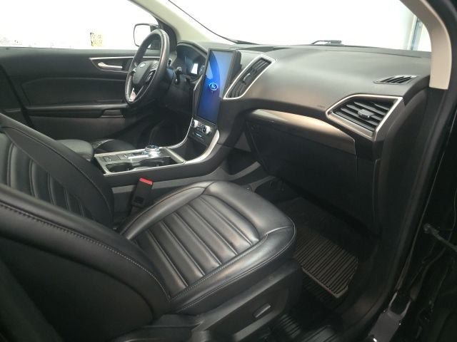 Certified 2024 Ford Edge SEL w/ Convenience Package AWD/4WD image 4