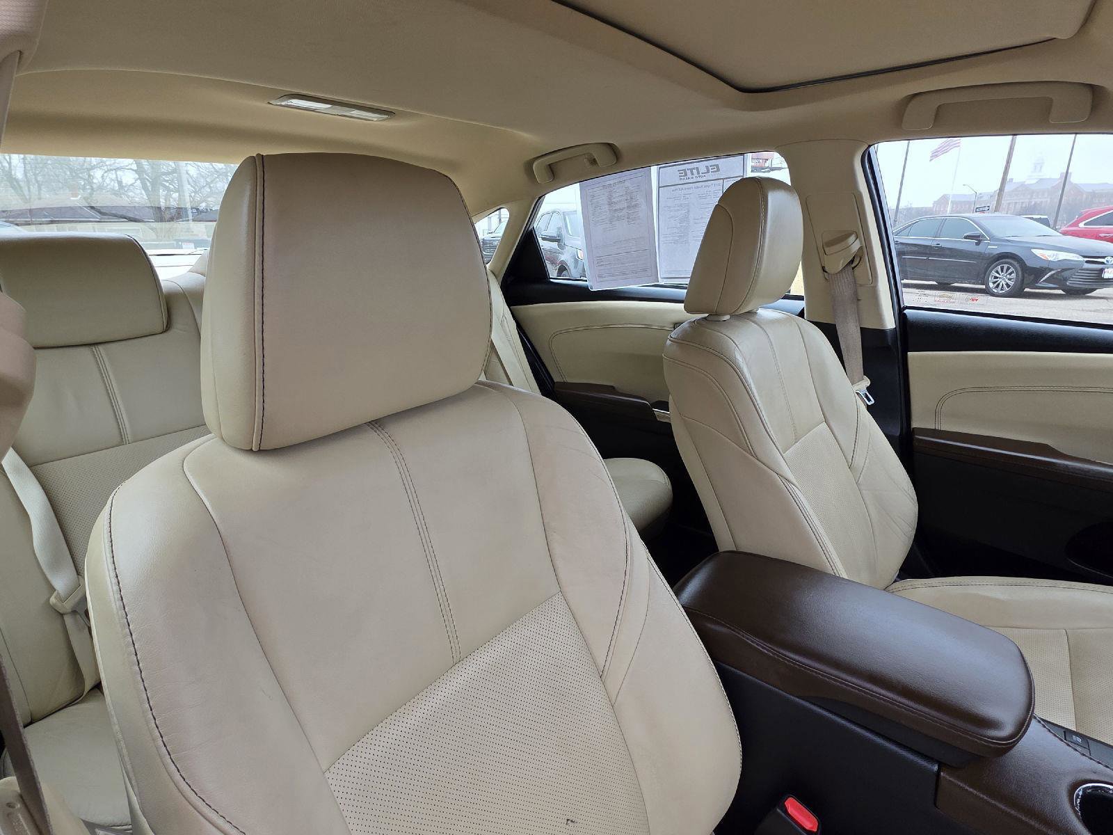 Used 2018 Toyota Avalon Limited FWD image 76