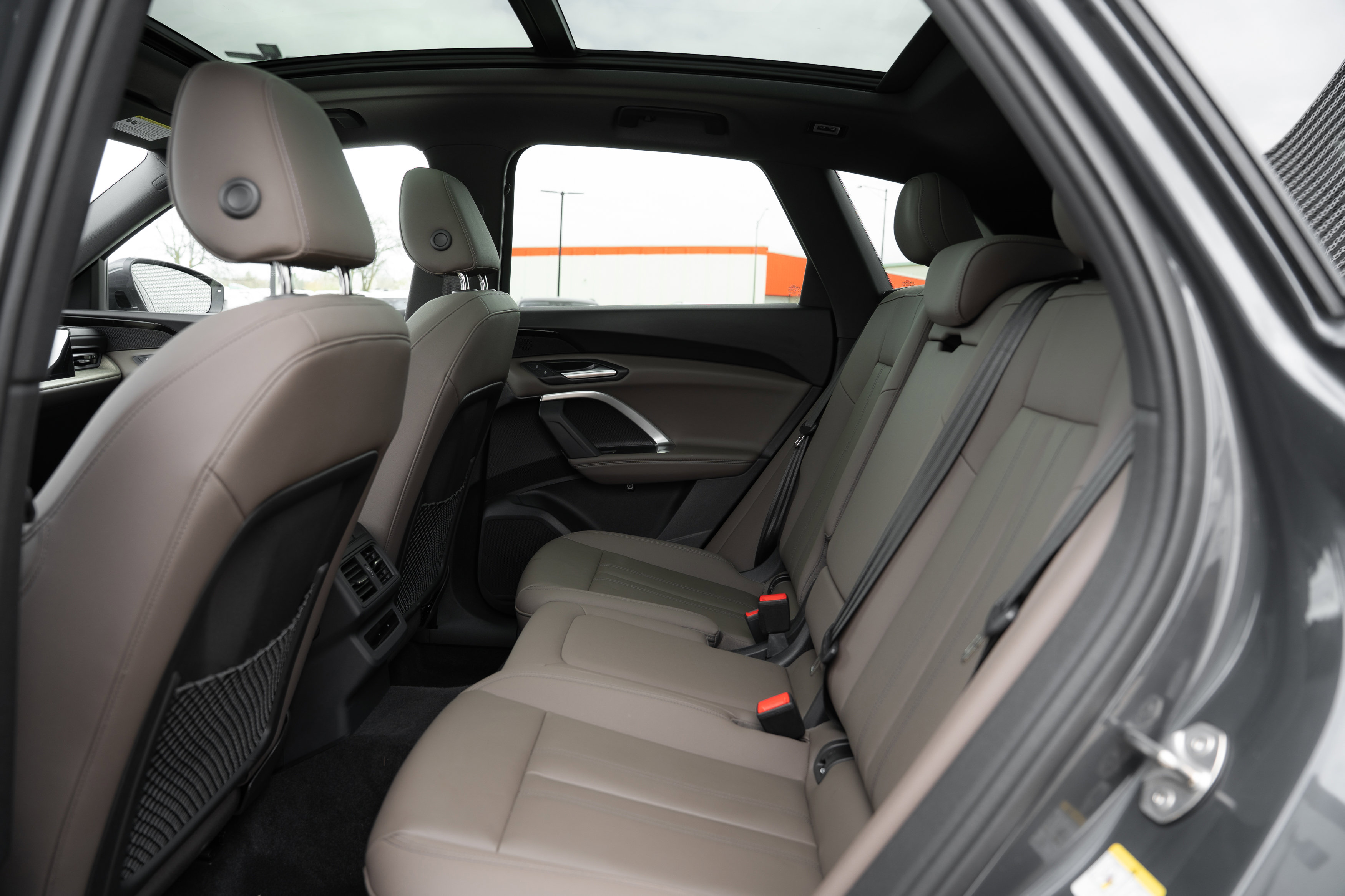 Certified 2025 Audi Q5 Premium w/ Convenience Package image 23