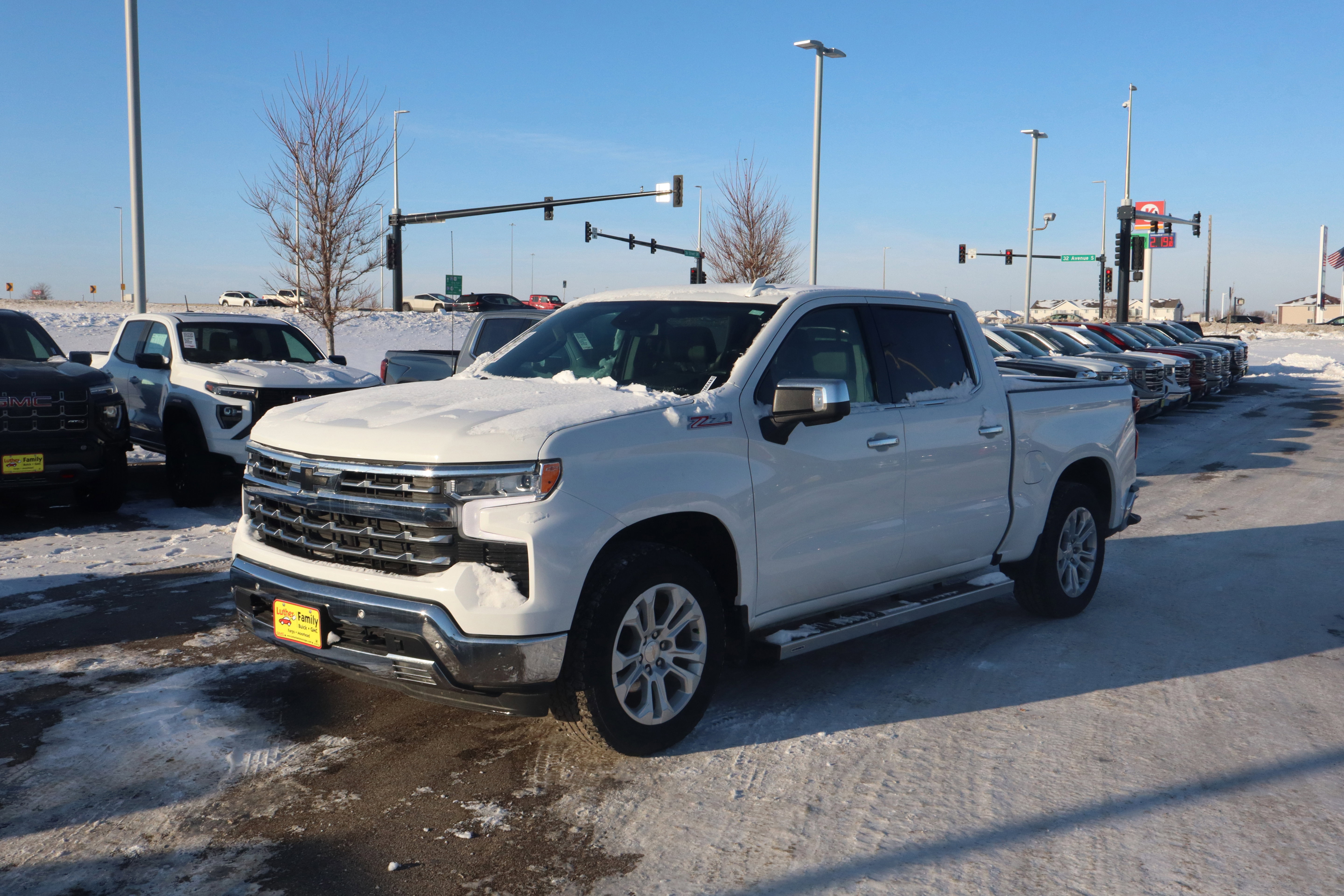 Used 2022 Chevrolet Silverado 1500 LTZ w/ LTZ Convenience Package II image 3