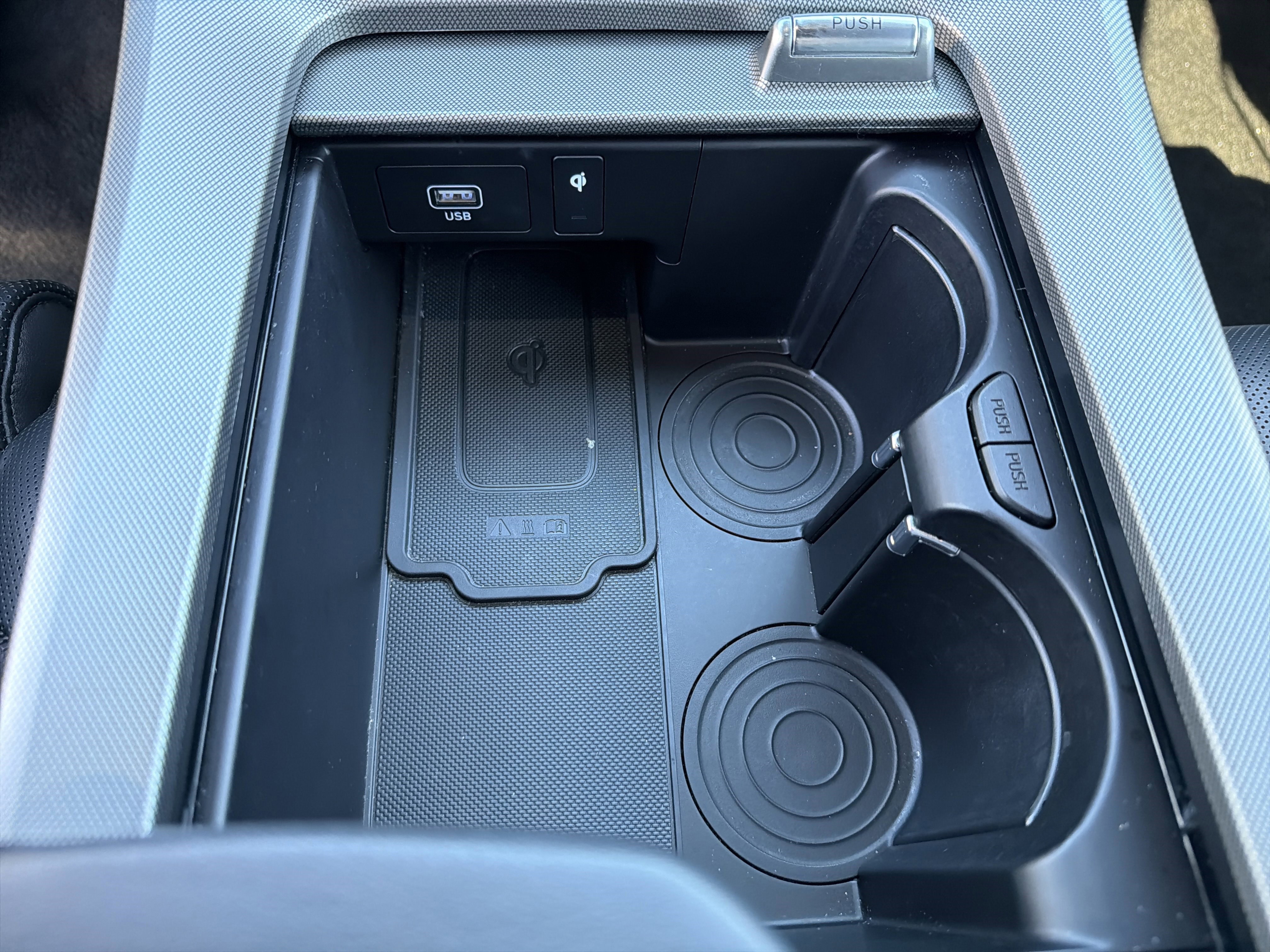 Used 2022 Hyundai Palisade Calligraphy image 40