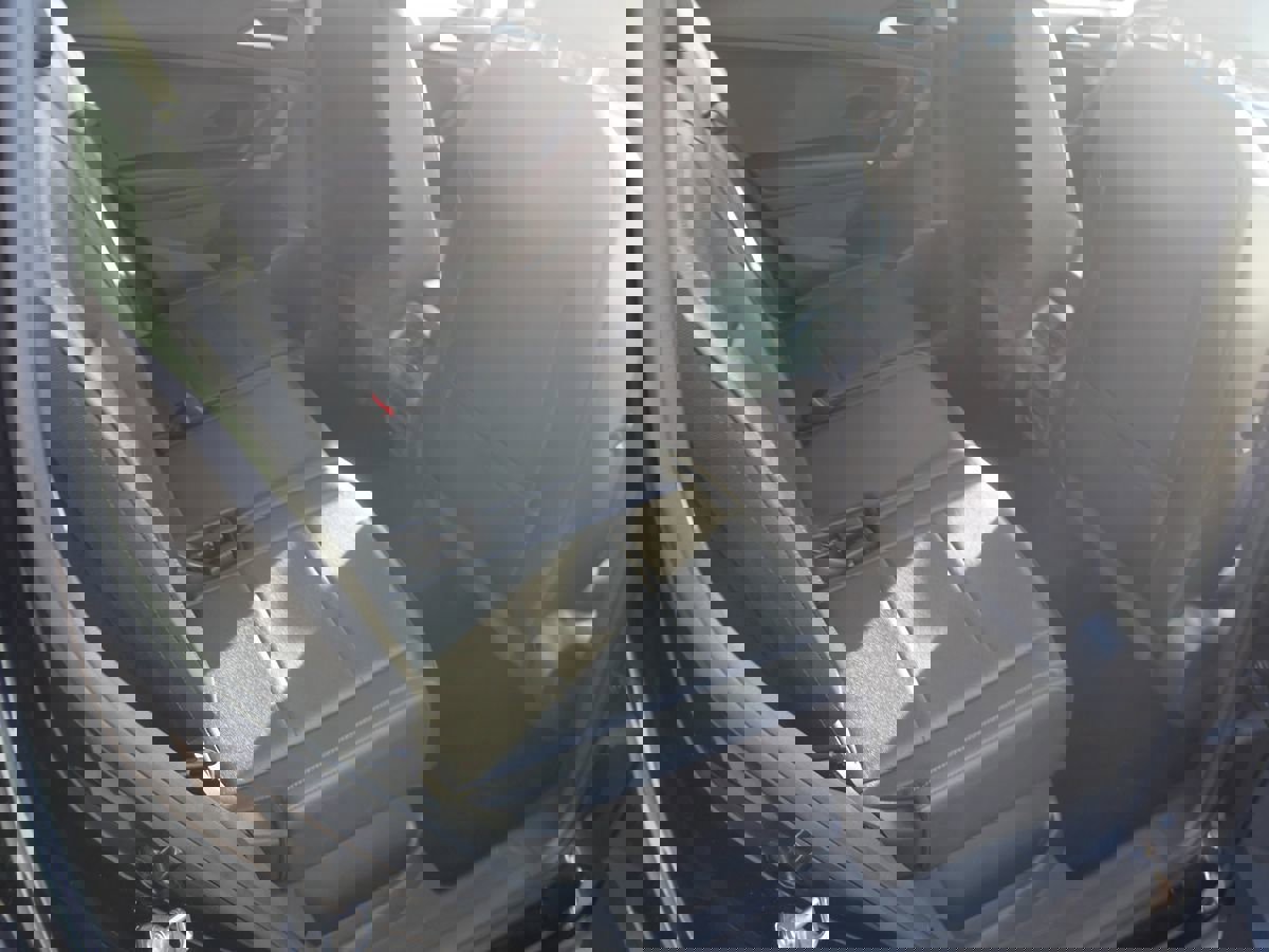 Used 2020 Volkswagen Tiguan SEL image 24