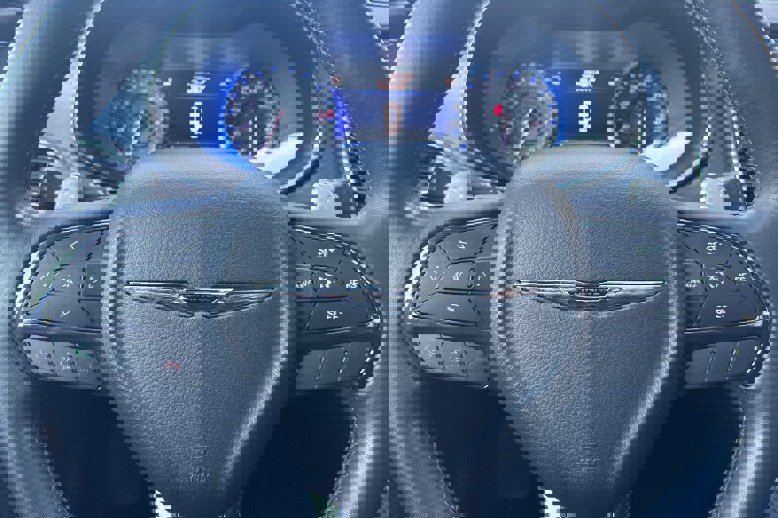 Used 2015 Chrysler 200 S w/ Navigation & Sound Group I image 24