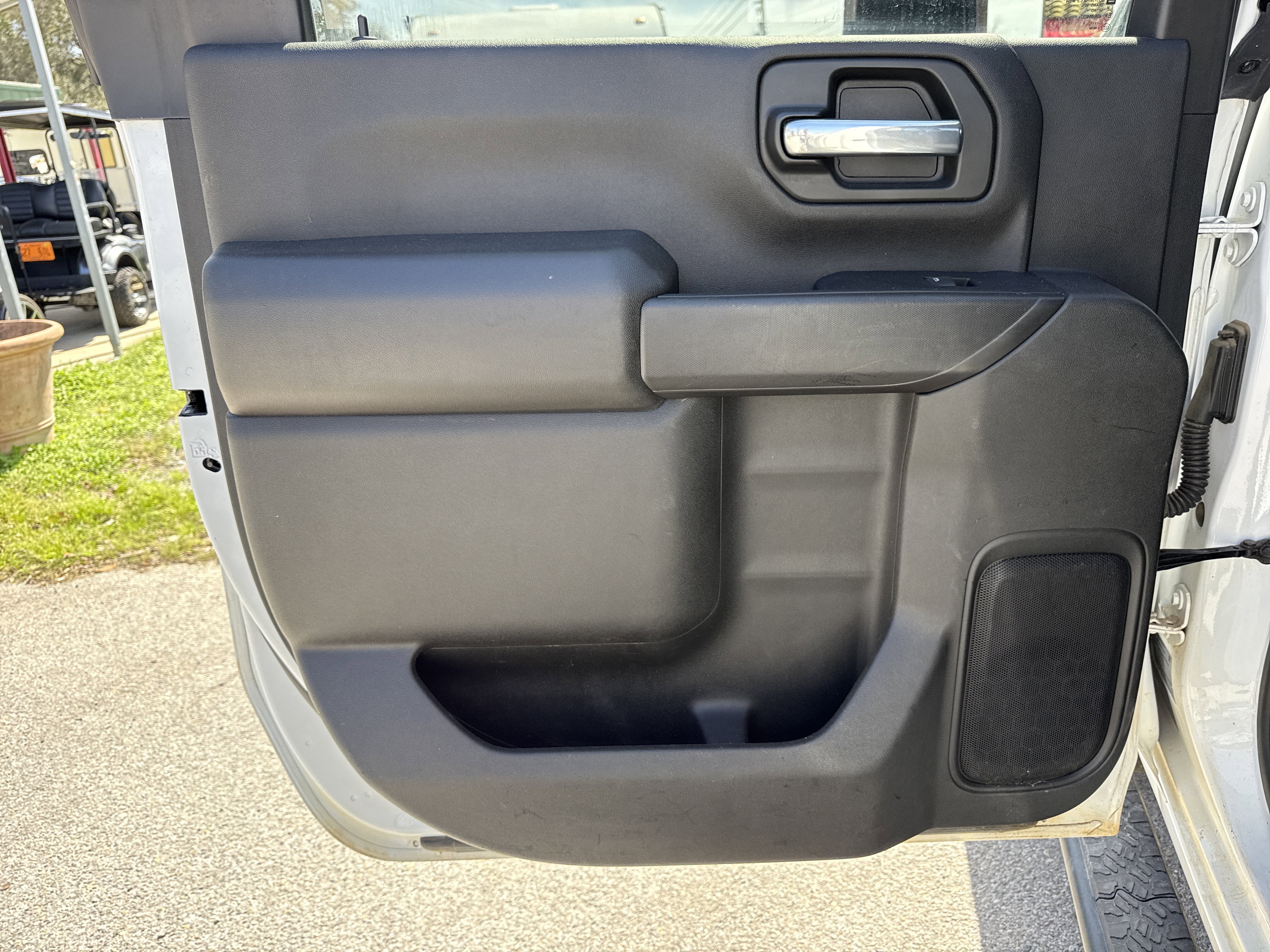 Used 2024 Chevrolet Silverado 2500 Custom w/ Custom Value Package image 24