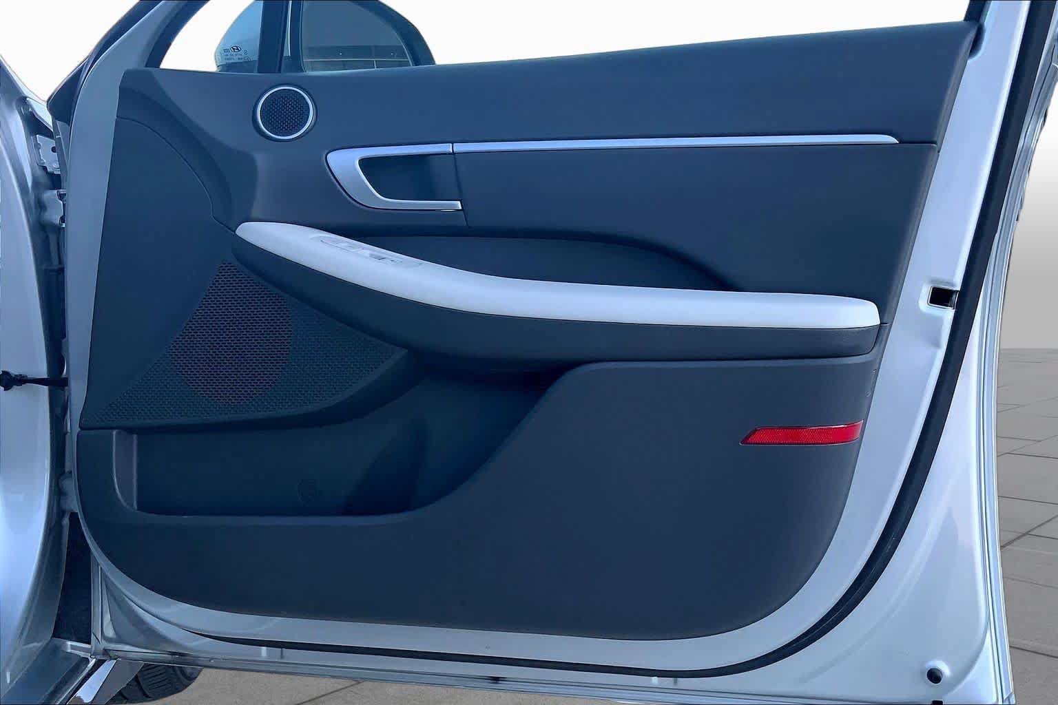 Certified 2025 Hyundai Sonata SEL FWD image 22