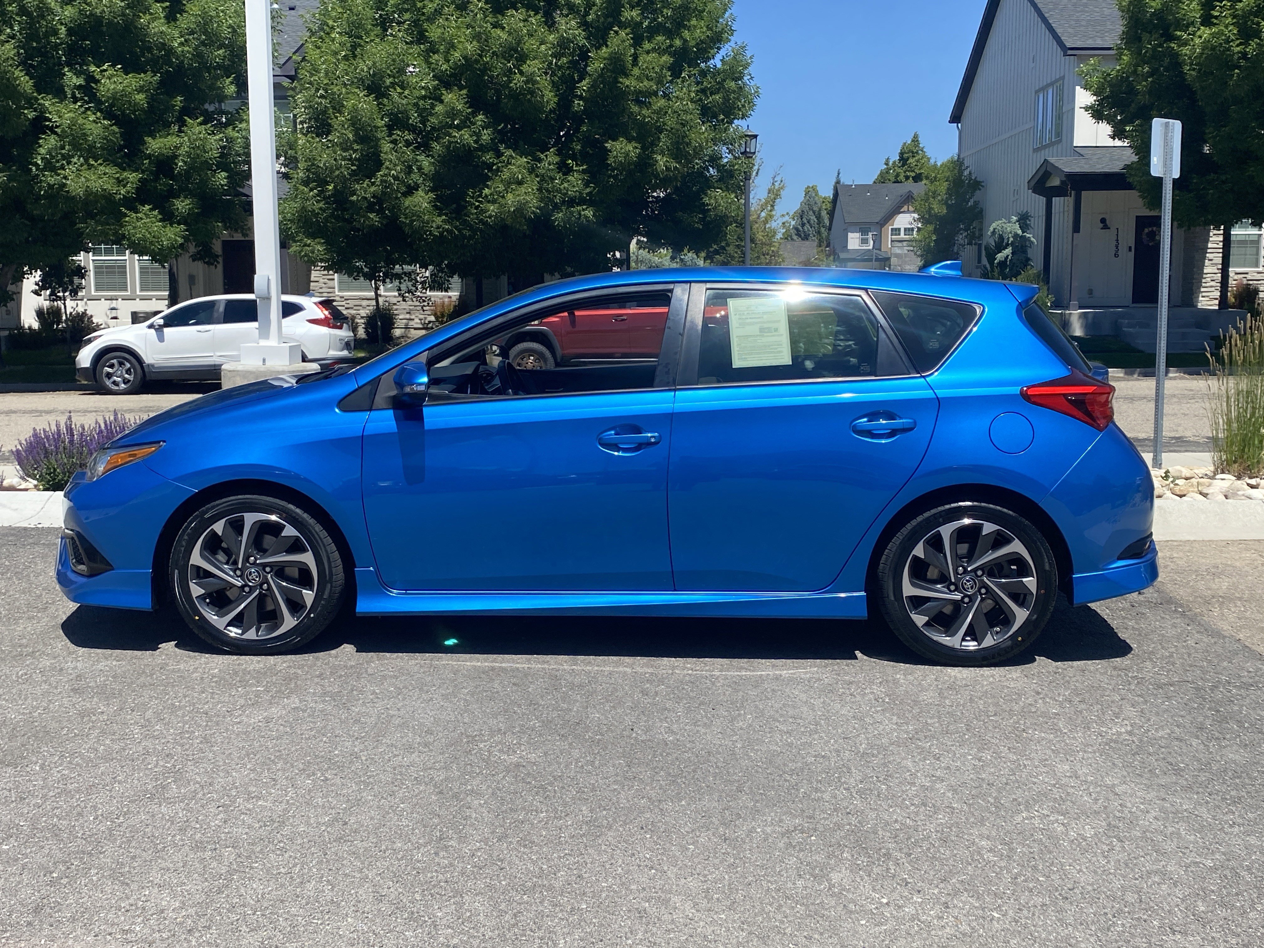 Used 2017 Toyota Corolla iM w/ All-Weather Mat Package FWD image 3