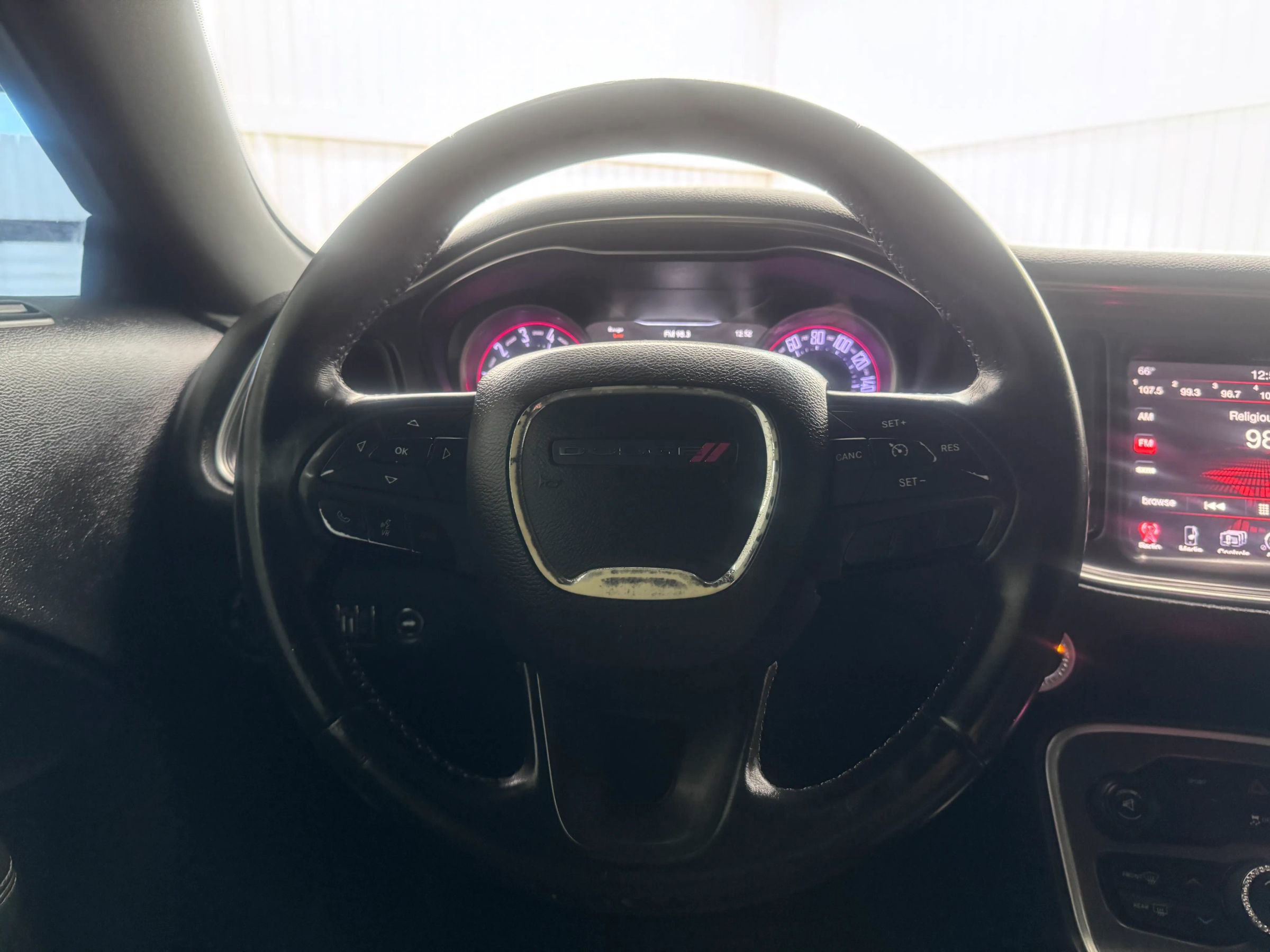 Used 2016 Dodge Challenger SXT RWD image 18