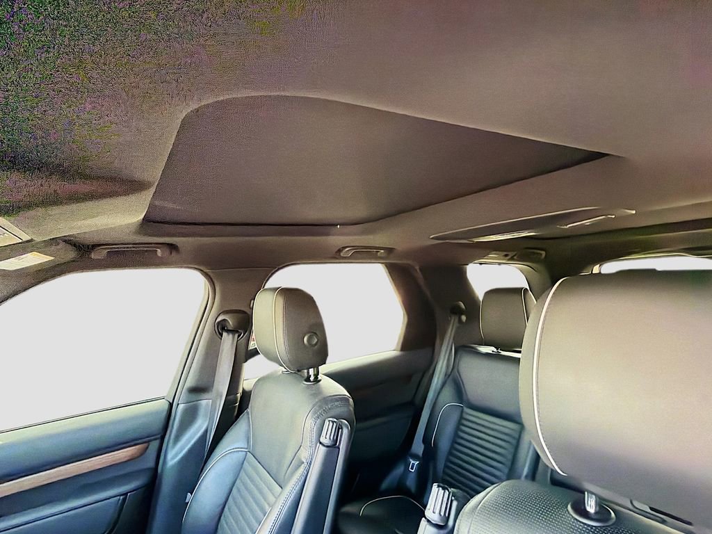 Used 2020 Land Rover Discovery HSE image 28