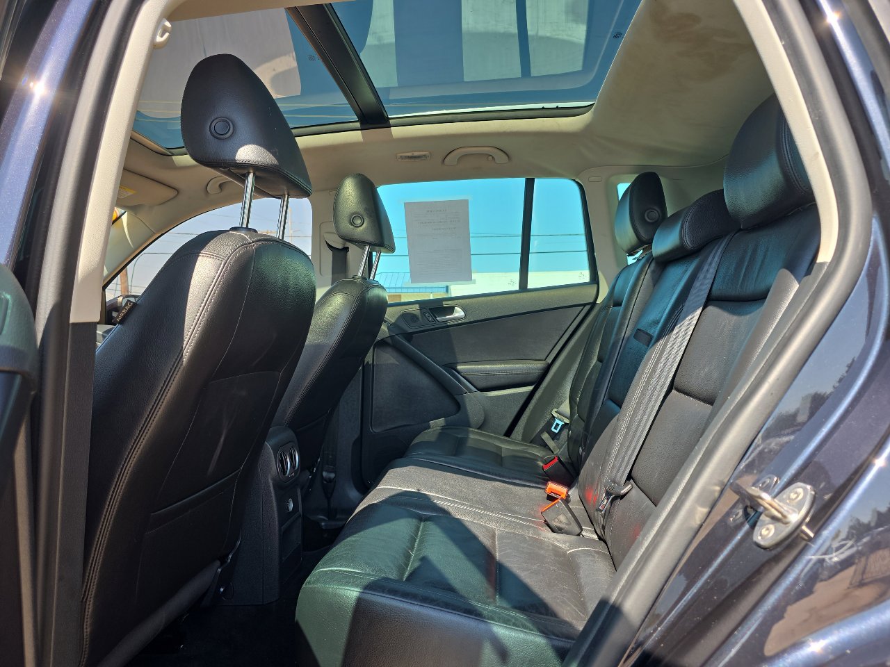 Used 2017 Volkswagen Tiguan Sport image 23