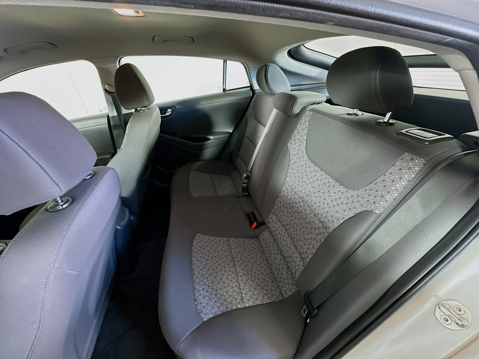 Used 2019 Hyundai Ioniq Blue image 25