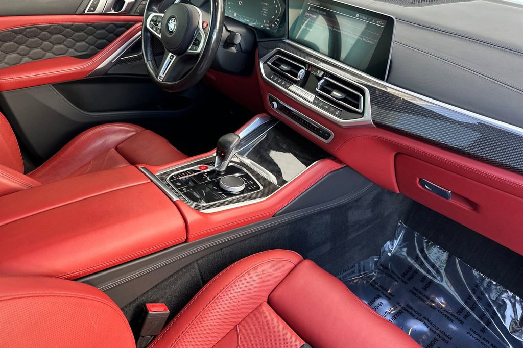 Used 2021 BMW X6 M w/ Executive Package image 17