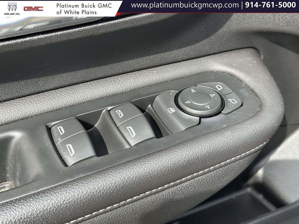 Used 2022 GMC Terrain SLE w/ Driver Convenience Package image 20