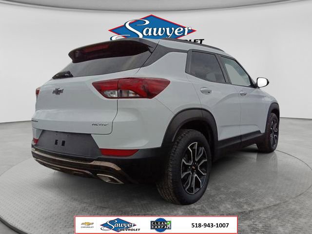 Used 2023 Chevrolet TrailBlazer ACTIV w/ Sun and Liftgate Package FWD image 5
