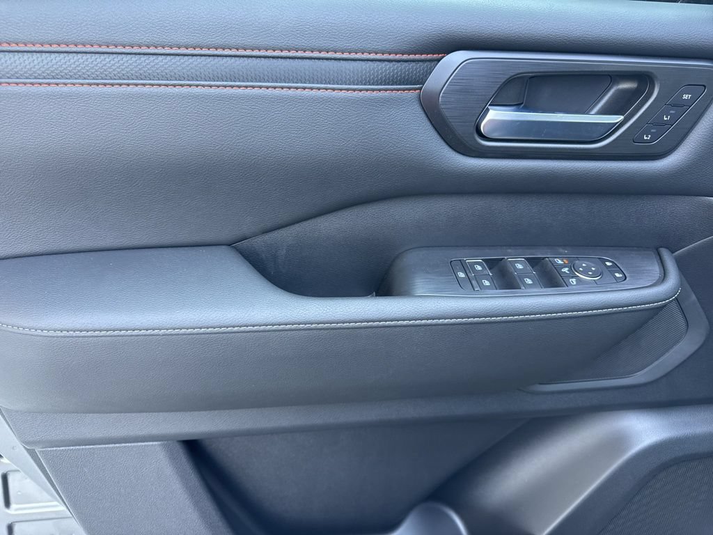 New 2026 Nissan Armada PRO-4X AWD/4WD image 13