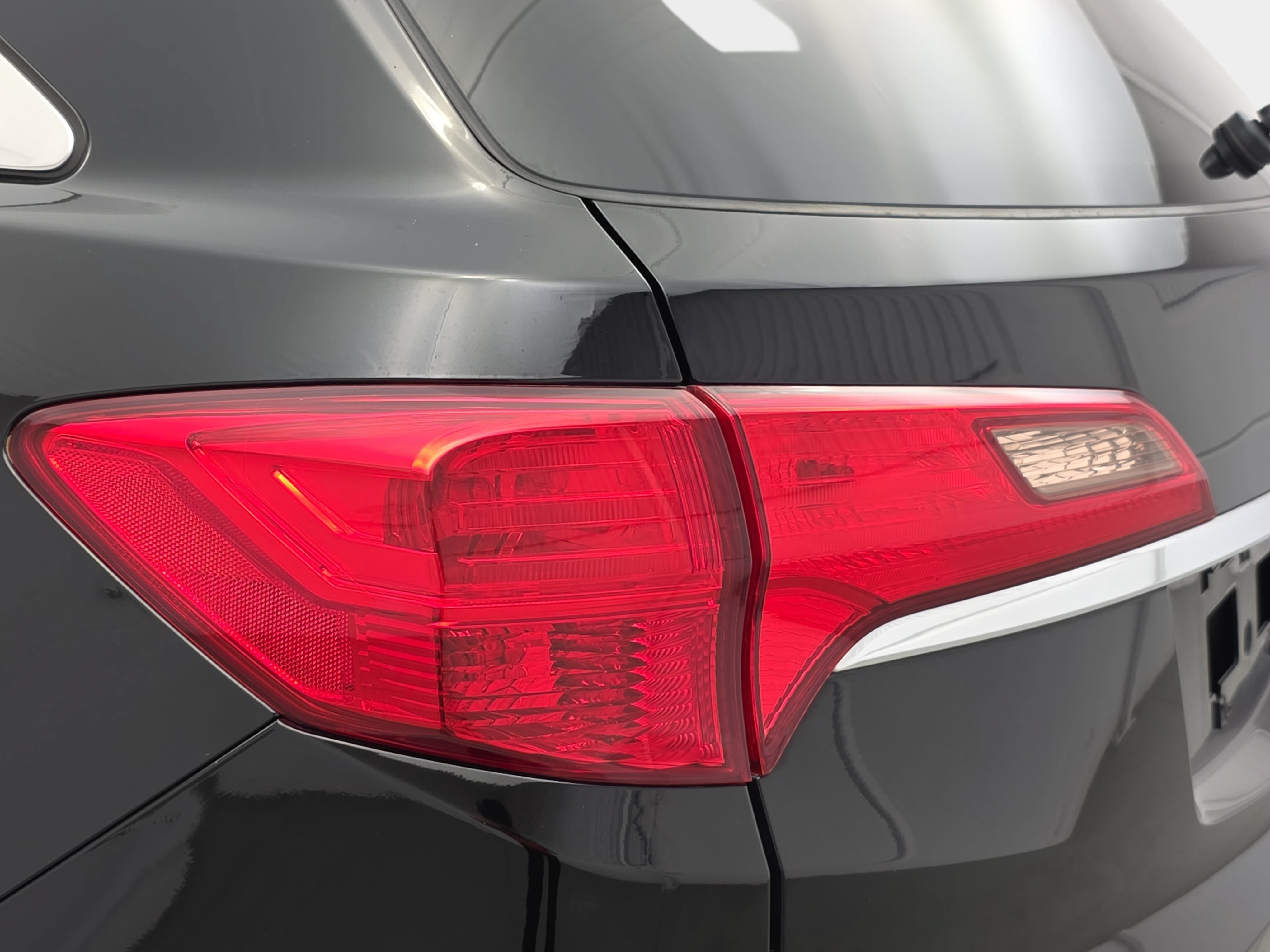 Used 2015 Acura RDX FWD image 32