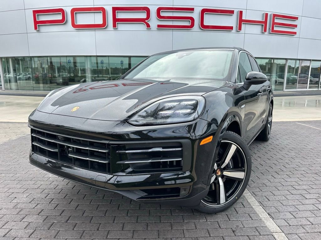 Used 2026 Porsche Cayenne E-Hybrid image 1