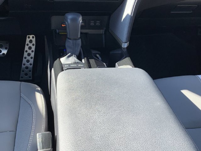 Used 2026 Toyota Camry SE FWD image 27
