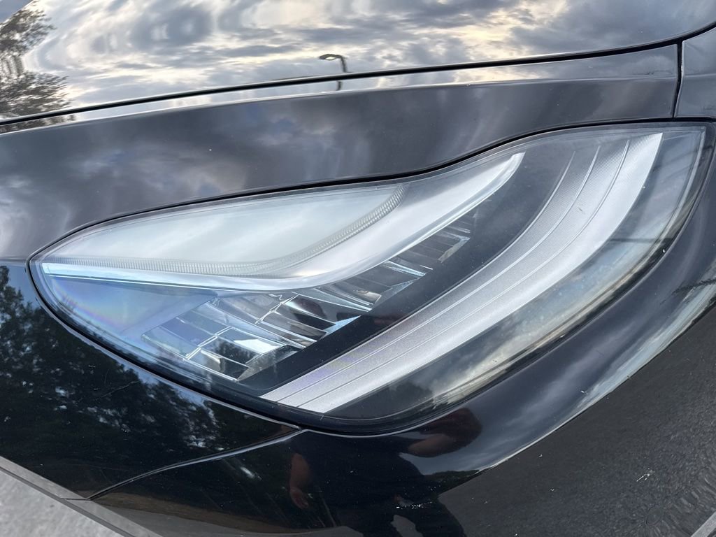 Used 2021 Tesla Model Y Long Range AWD/4WD image 6