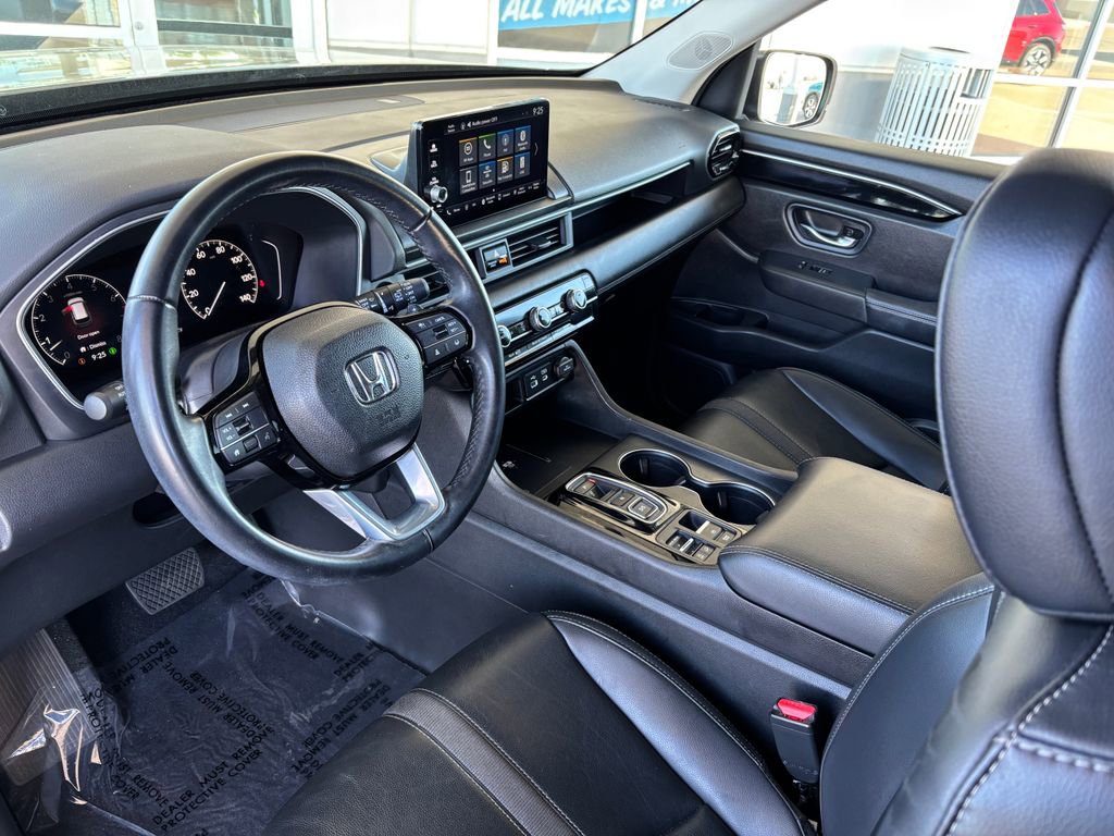 Used 2025 Honda Pilot EX-L image 9