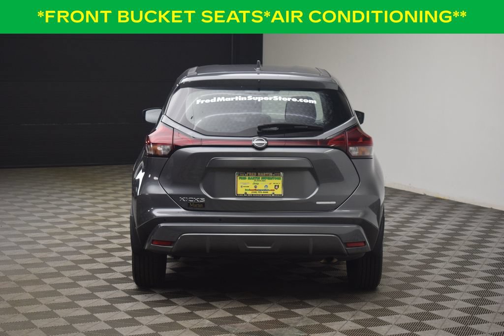 Used 2023 Nissan Kicks S FWD image 9