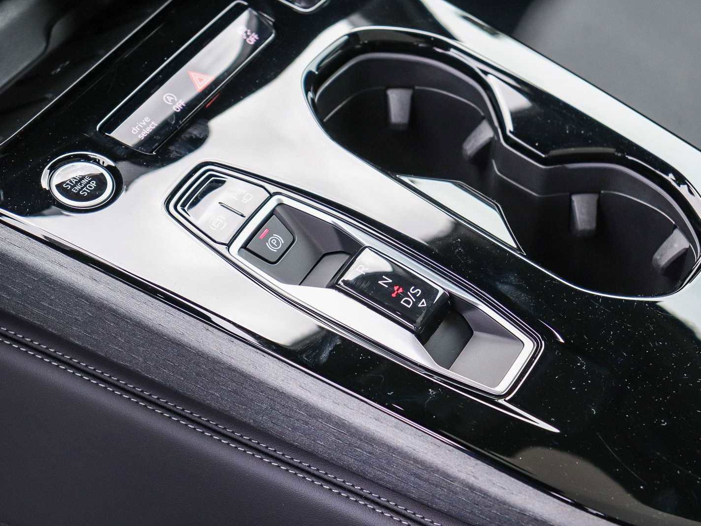 Used 2025 Audi A5 2.0T Premium Plus w/ Premium Plus AWD/4WD image 20
