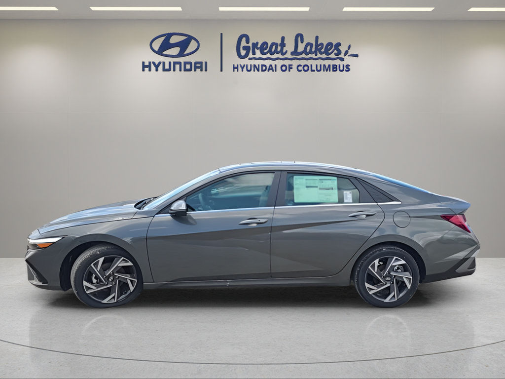 New 2026 Hyundai Elantra Limited FWD image 2