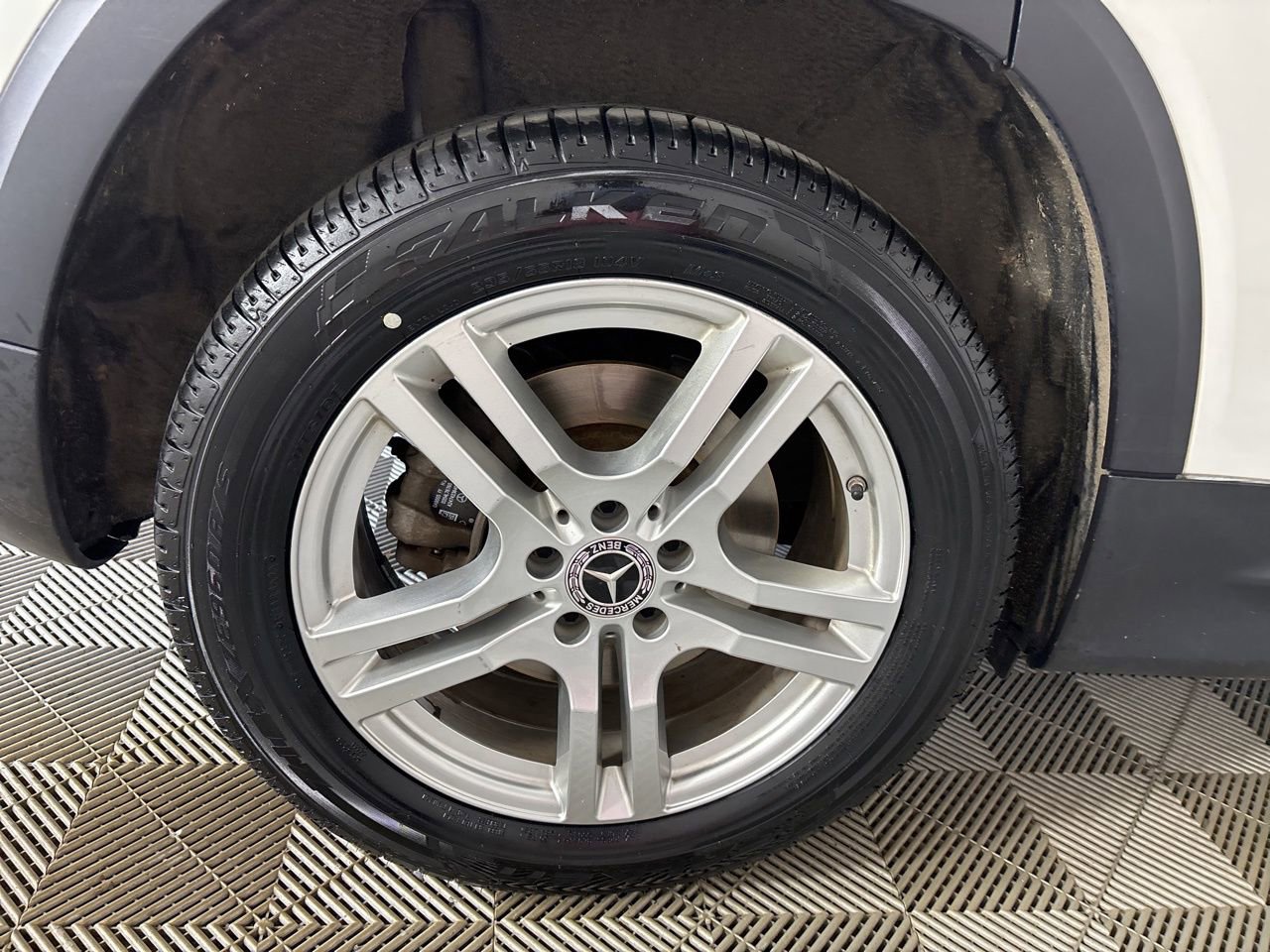 Used 2022 Mercedes-Benz GLB 250 4MATIC image 33