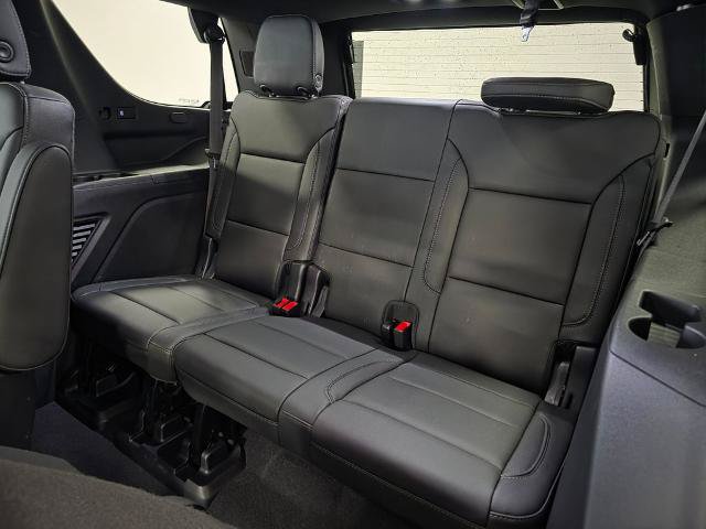 Used 2022 Chevrolet Tahoe Z71 w/ Luxury Package AWD/4WD image 12