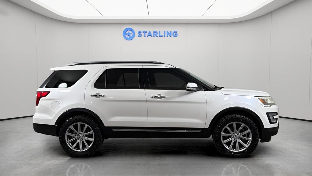 Used 2017 Ford Explorer Limited AWD/4WD image 12