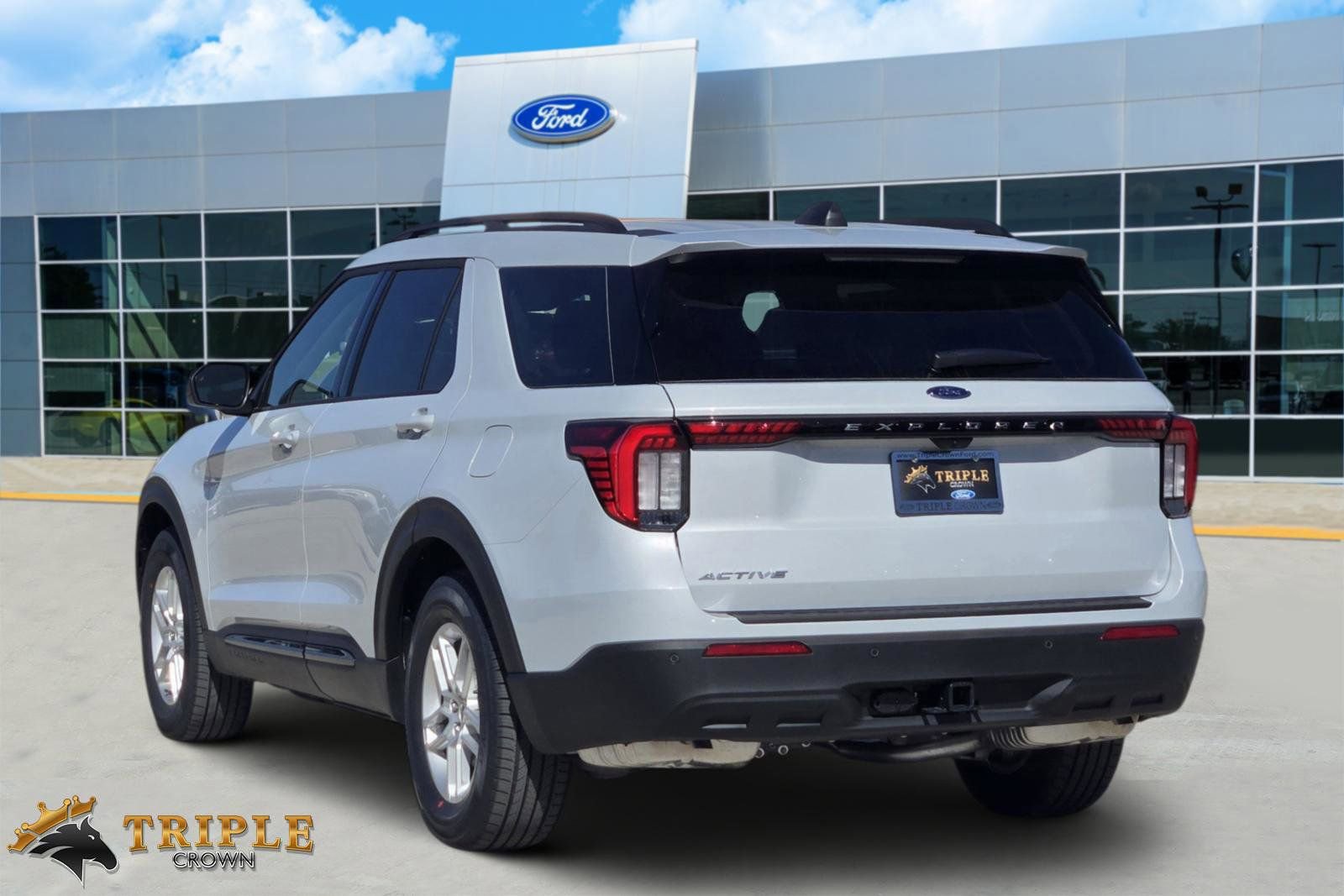 New 2026 Ford Explorer Active image 4