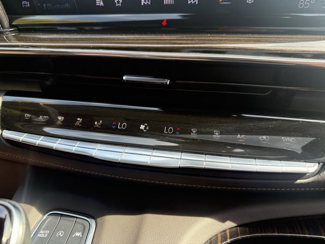 Used 2023 Cadillac Escalade ESV Premium Luxury image 33
