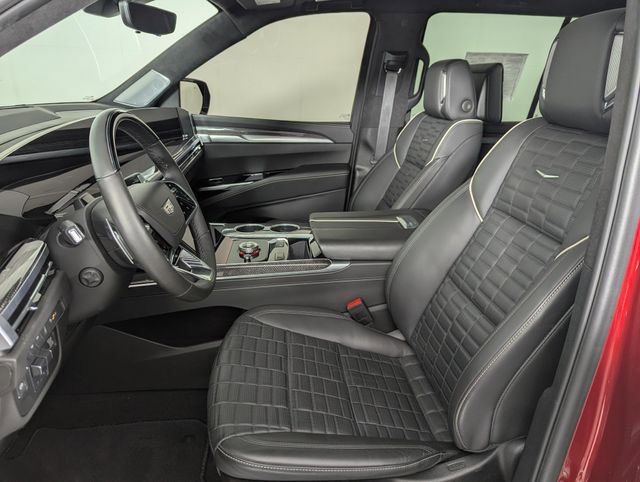 Used 2025 Cadillac Escalade V image 15