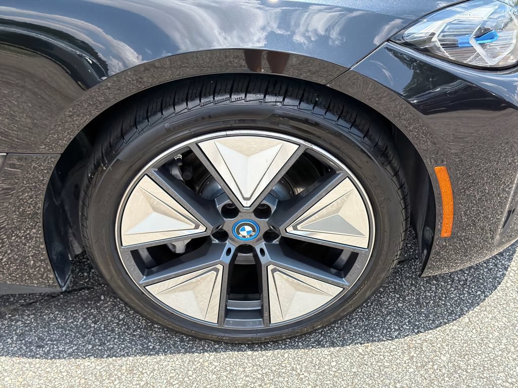 Used 2023 BMW i4 eDrive40 w/ Premium Package RWD image 12