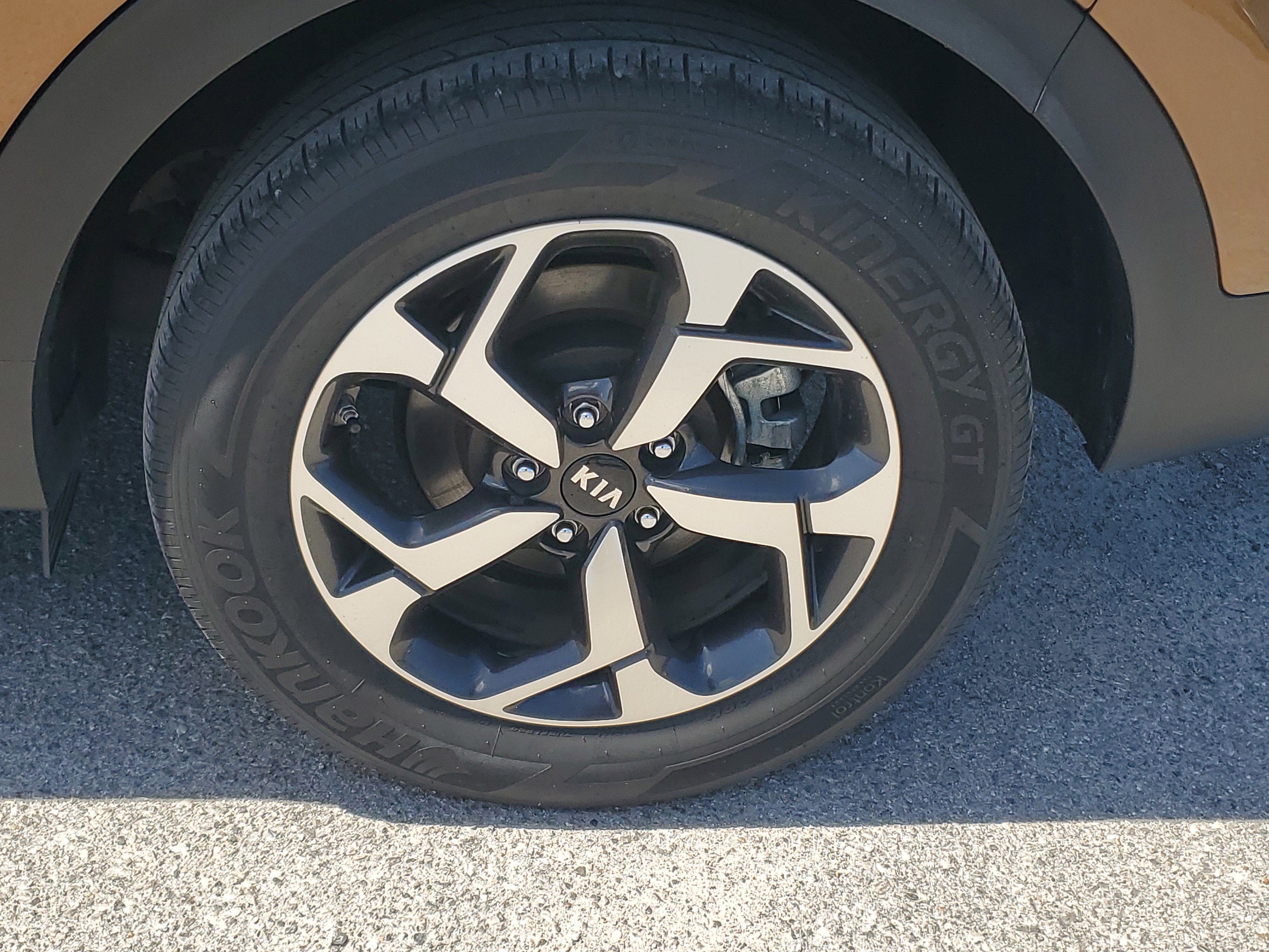 Used 2020 Kia Sportage LX image 7