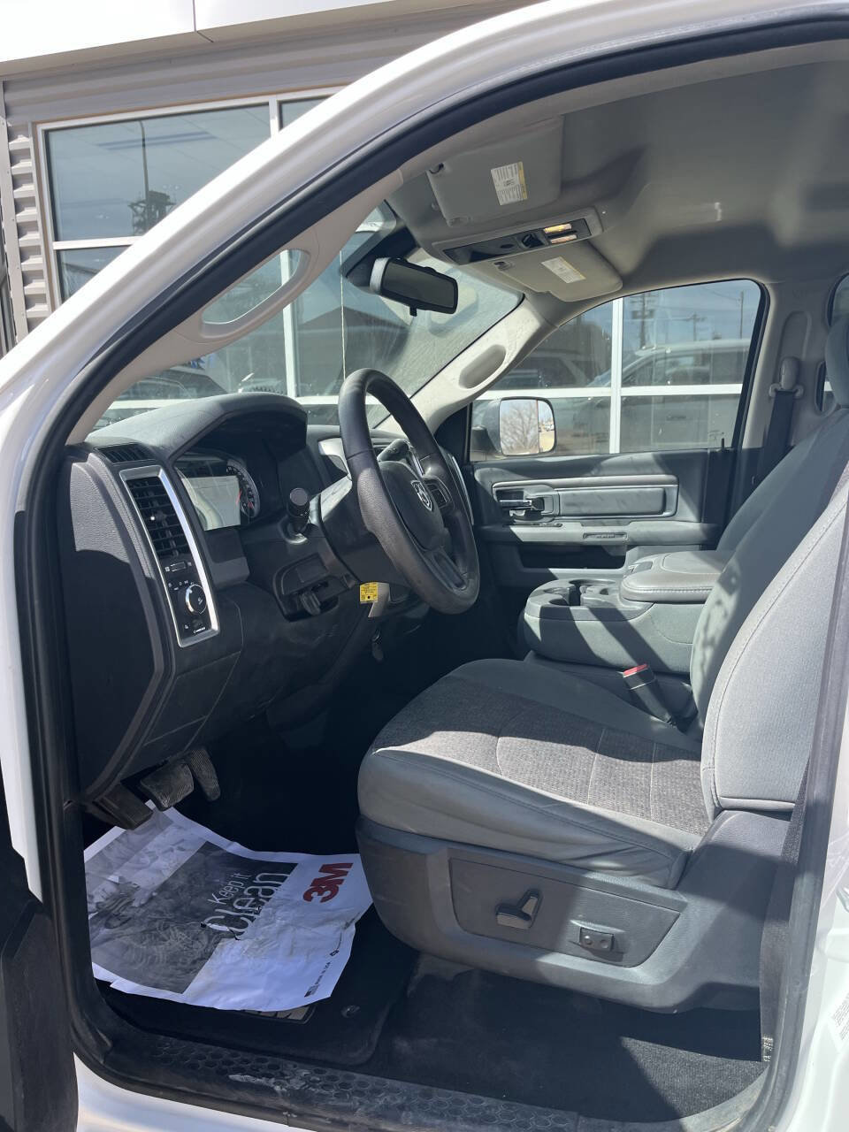 Used 2014 RAM 2500 SLT image 11