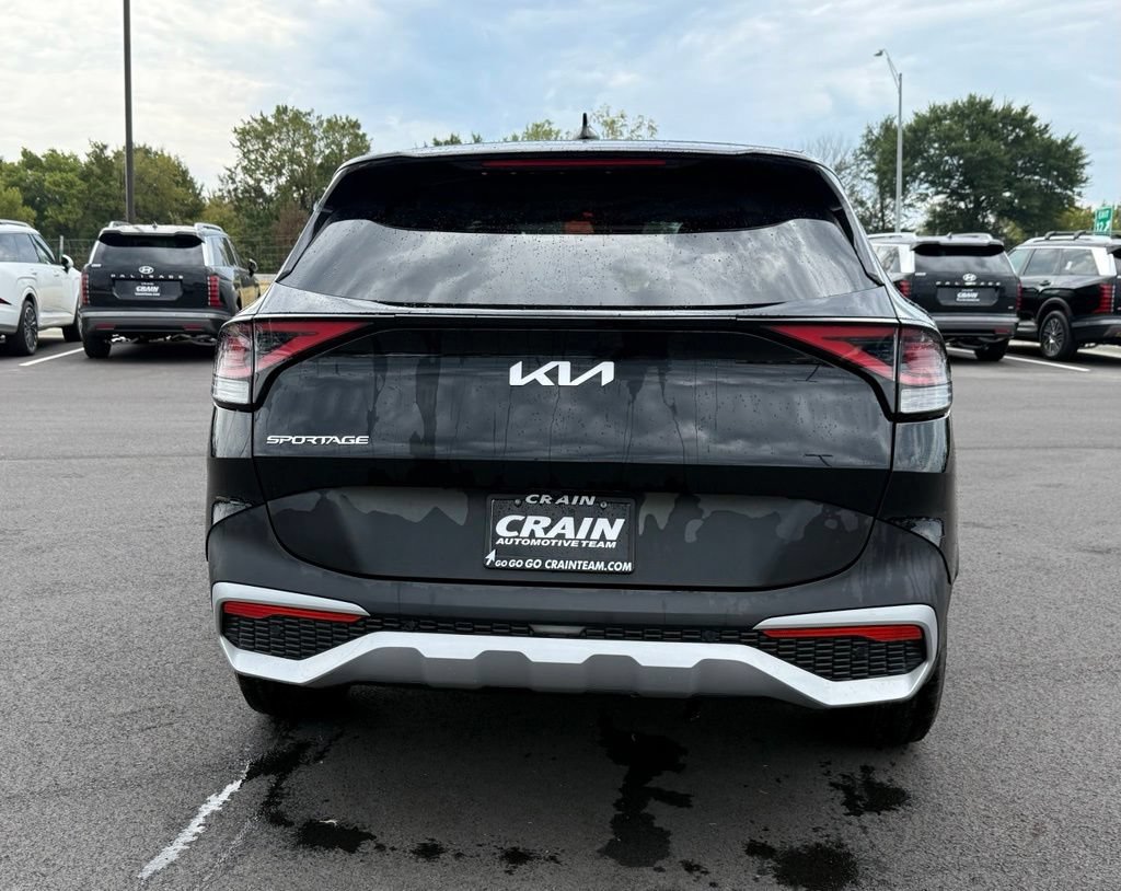 Used 2024 Kia Sportage EX FWD image 6