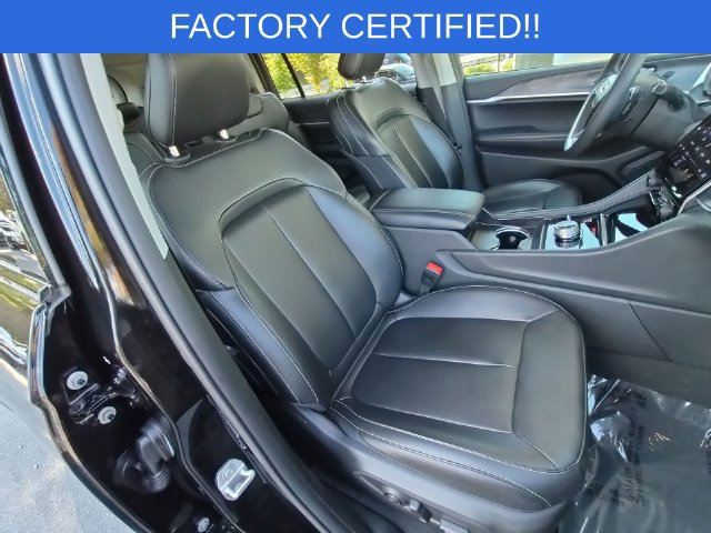 Certified 2024 Jeep Grand Cherokee L Limited w/ Black Appearance Package AWD/4WD image 38