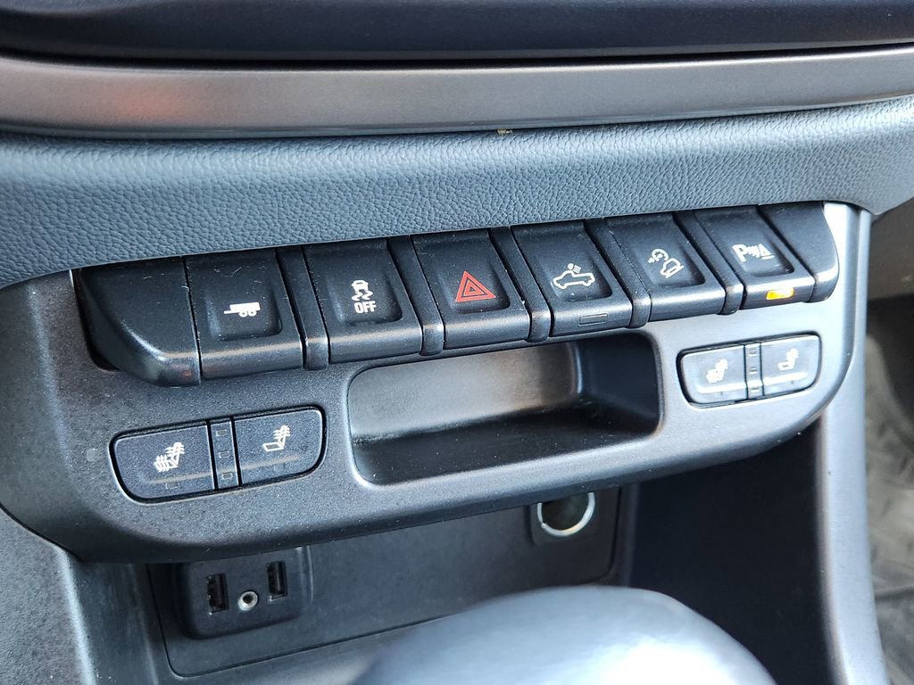 Used 2022 Chevrolet Colorado Z71 w/ Trail Boss Package image 19