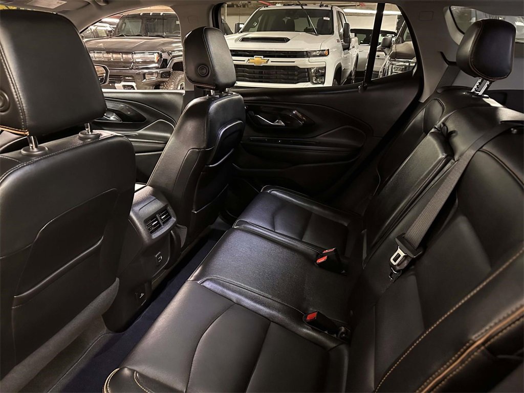Used 2022 GMC Terrain AT4 w/ Infotainment Package II image 17