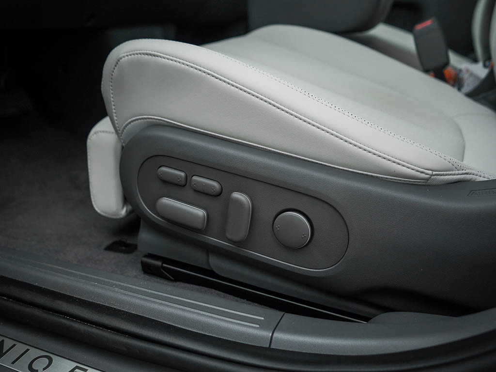 New 2026 Hyundai Ioniq 5 Limited image 19