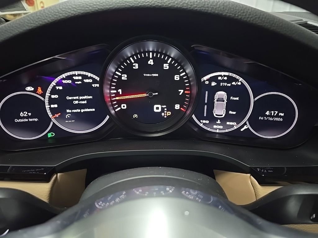 Used 2022 Porsche Cayenne image 22