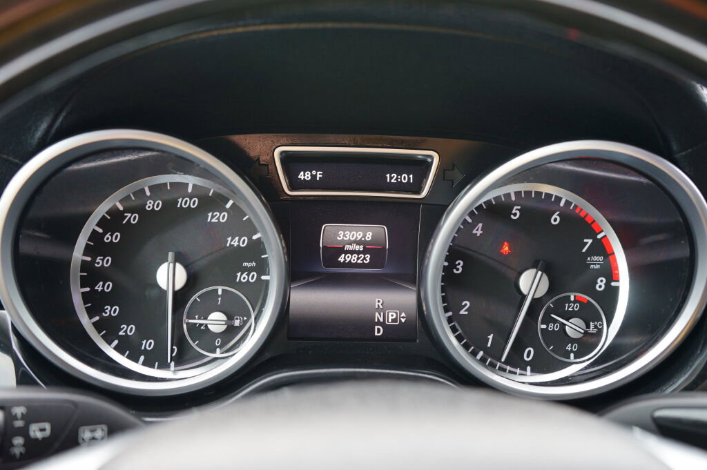 Used 2016 Mercedes-Benz GL 450 4MATIC image 28