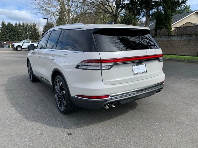 Certified 2025 Lincoln Aviator Reserve w/ Equipment Group 201A image 3