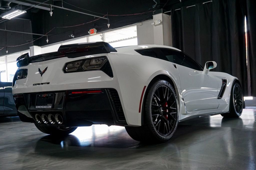 Used 2015 Chevrolet Corvette Z06 w/ Z07 Performance Package image 7