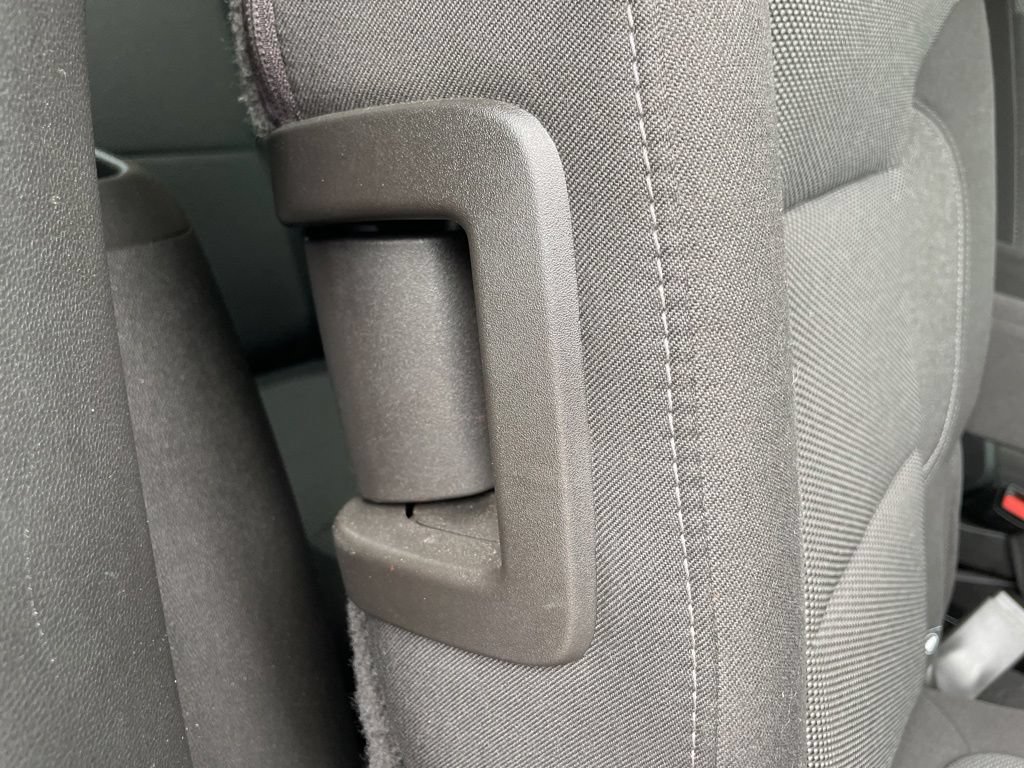 Used 2022 Chevrolet Traverse LT FWD image 27
