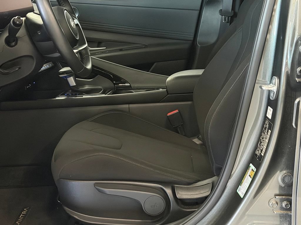 Certified 2024 Hyundai Elantra SEL w/ Convenience Package FWD image 12